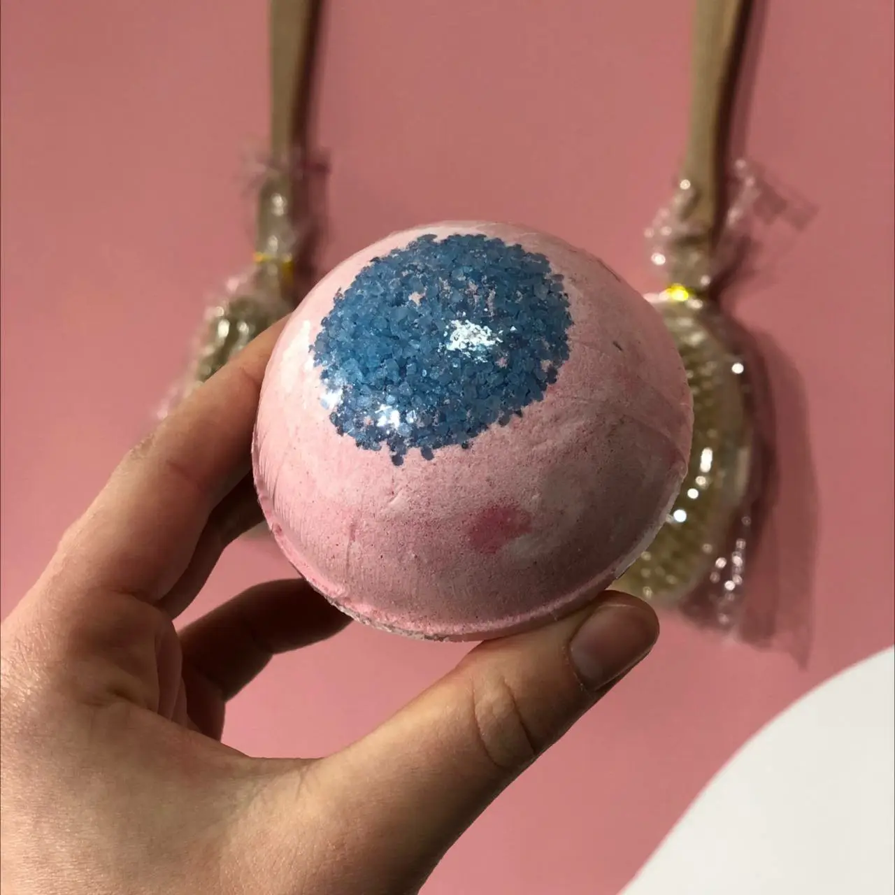 Top Beauty / Бомбочка-гейзер для ванни / Лісова ягода