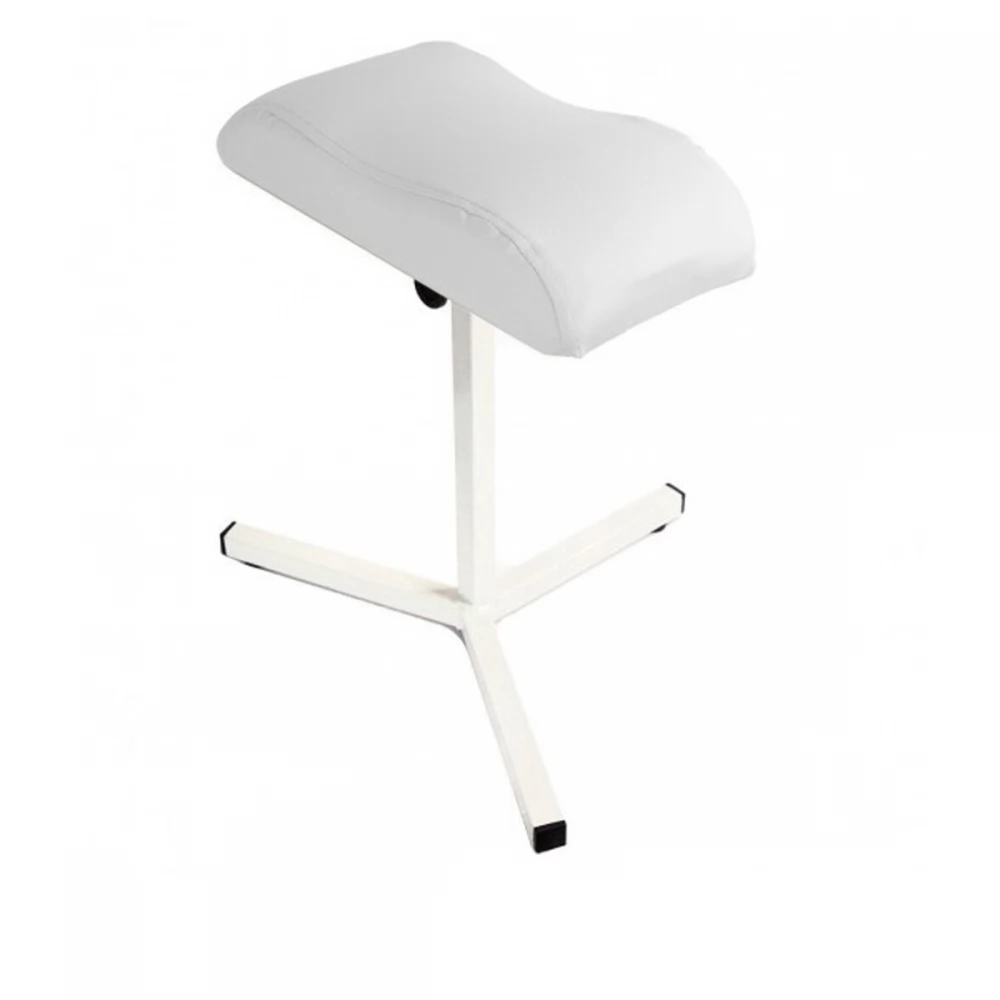 FRC Beauty / Тренога для педикюра на белой ноге