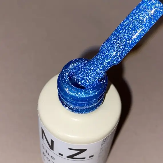 Nika Zemlyanikina / Гель-лак / Flash Neon #06 / 6 мл (Розпродаж. Термін до 13.06.2025р)