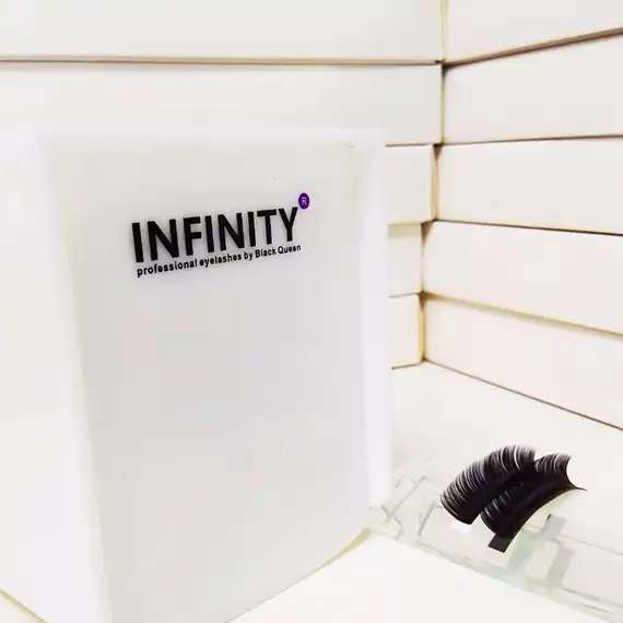 Infinity / Lash Box / Лeшбокс білий / на 5 планшетів
