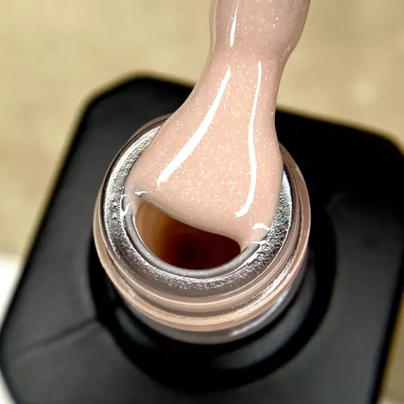 Nika Zemlyanikina / Rubber Base / Shine White Coffee / 15мл