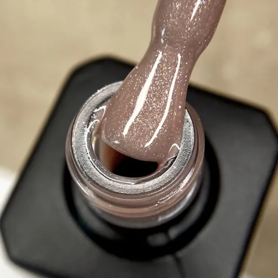 Nika Zemlyanikina / Rubber Base Shine Frape / 15мл ( розпродаж термін до 14.12.25 )