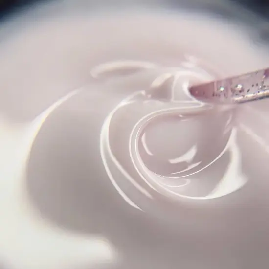 Nika Zemlyanikina / Easy Milkshake  Gel / Рідкий гель / молочно-рожевий / 30 мл (розпродаж термін до 26.01.26)