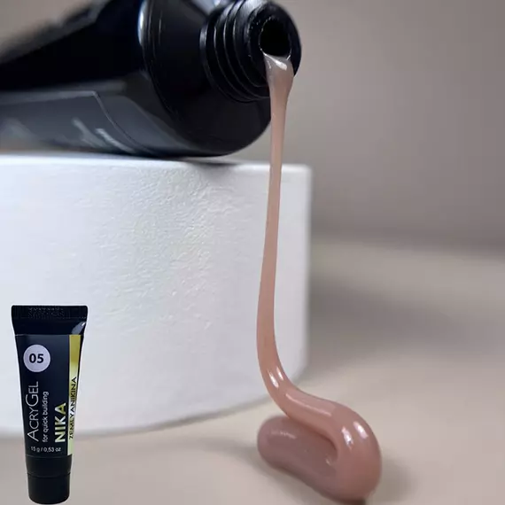 Nika Zemlyanikina / Акригель 05 / Карамельний