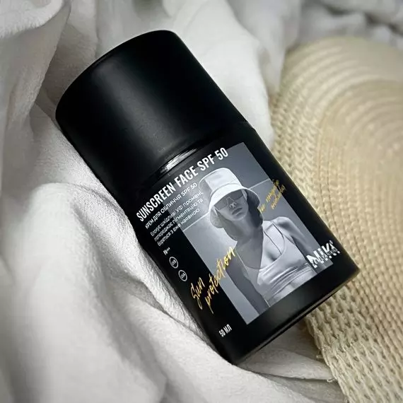 Nika Zemlyanikina / Сонцезахистний крем для обличчя та шиї SPF 50  / 50 мл