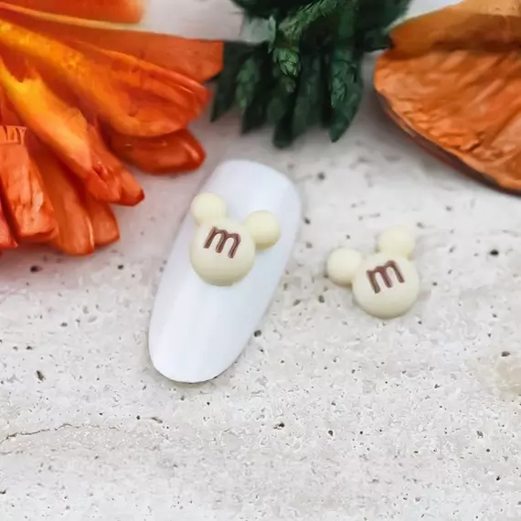 Шарми (фігурки) для нігтів / К-624 Міккі 9.7х10.2 мм (1 шт) / молочно-коричневі