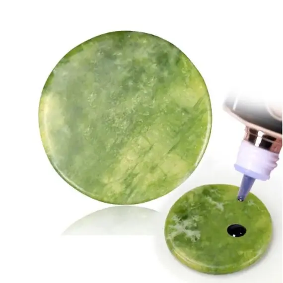 Нефритовий камінь / 50мм